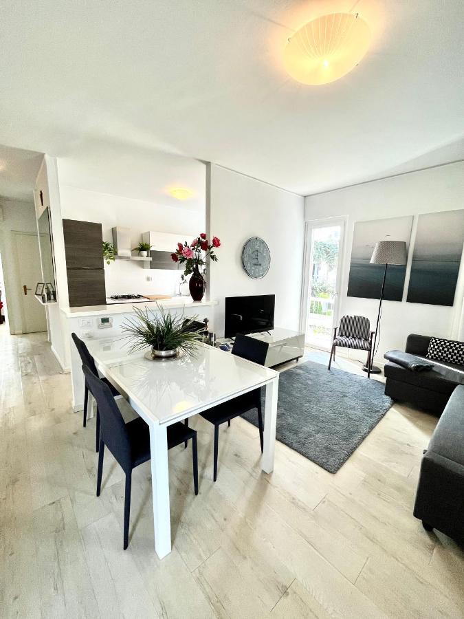 Your Familyapartment In シルミオーネ エクステリア 写真