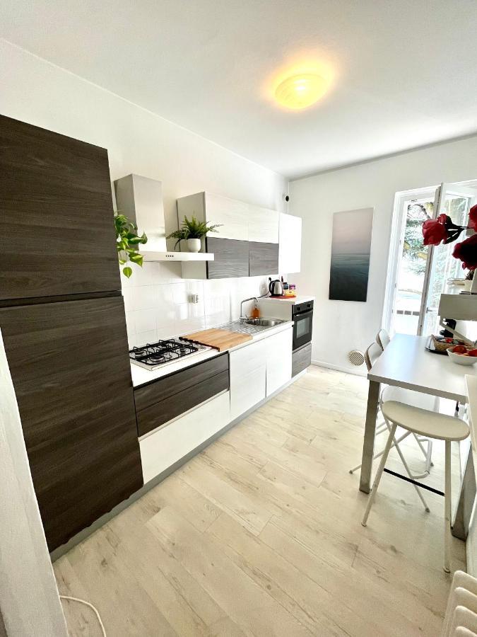 Your Familyapartment In シルミオーネ エクステリア 写真